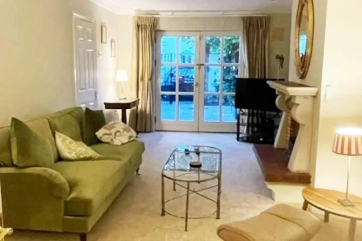 Townhouse In Dublin 4 - Check Connttact From Photos For Details ! Close To All ! 0*,
