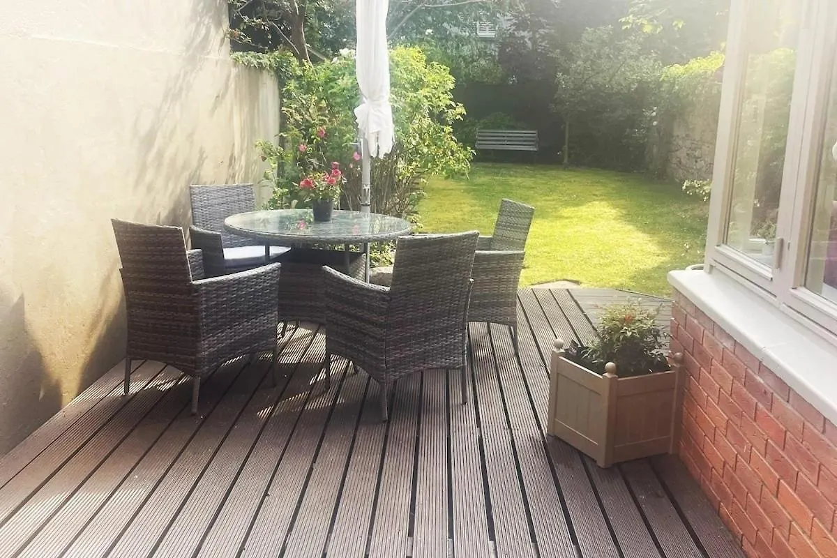 Townhouse In Dublin 4 - Check Connttact From Photos For Details ! Close To All ! 0*,  Ireland
